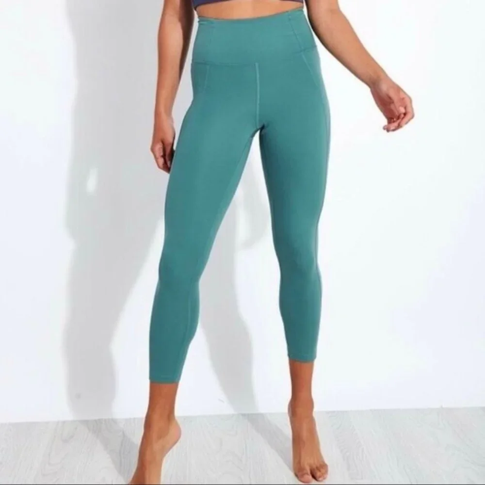 Girlfriend Collective‎ | Compressive High Waisted Capri Legging Sz. S